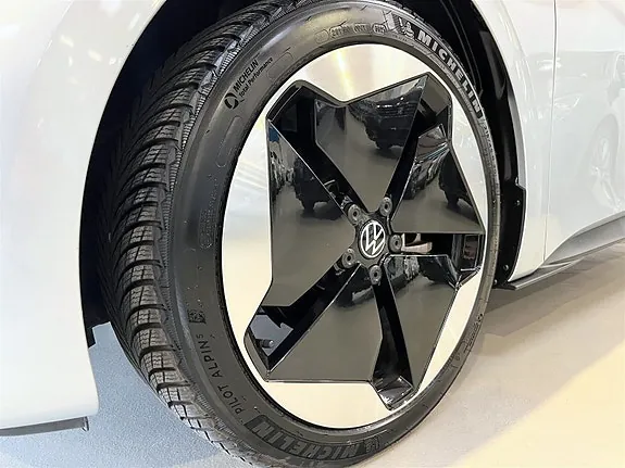 Volkswagen Id.3 2023 photo 2