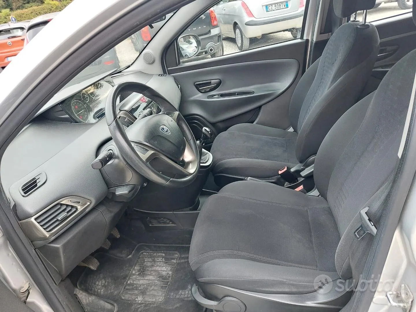Lancia Ypsilon 2015 photo 4