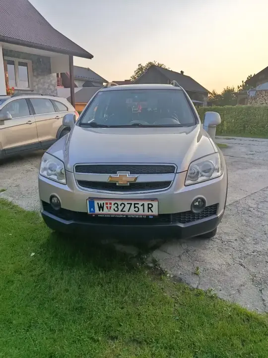 Chevrolet Captiva 2009 photo 2