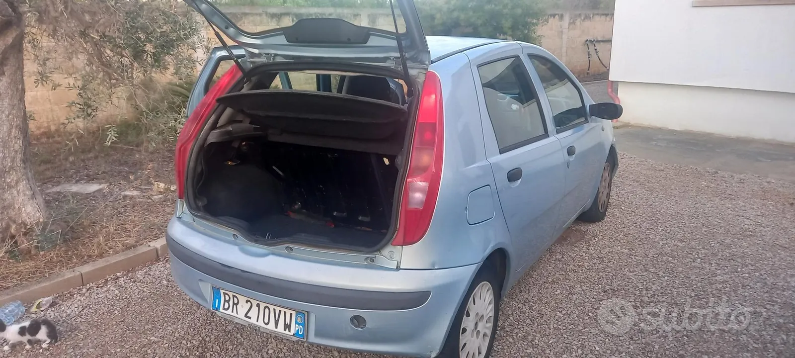 Fiat Punto 2001 photo 2