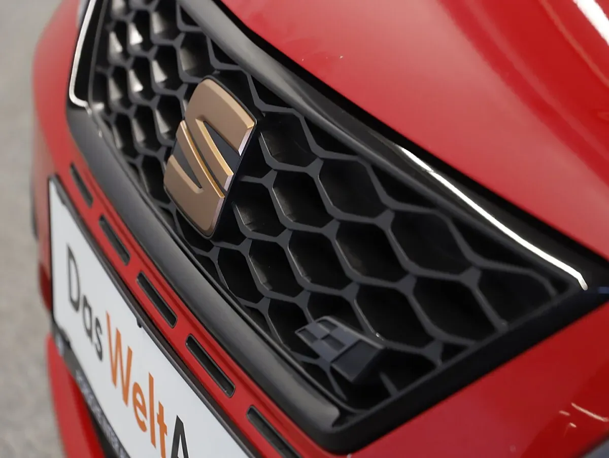 Seat Leon 2020 photo 3