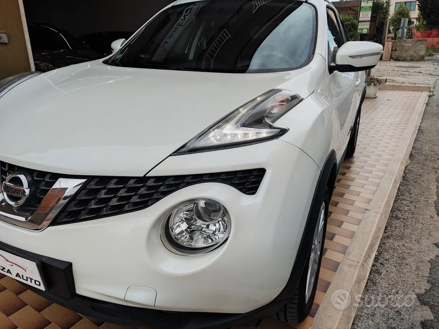 Nissan Juke 2015 photo 2