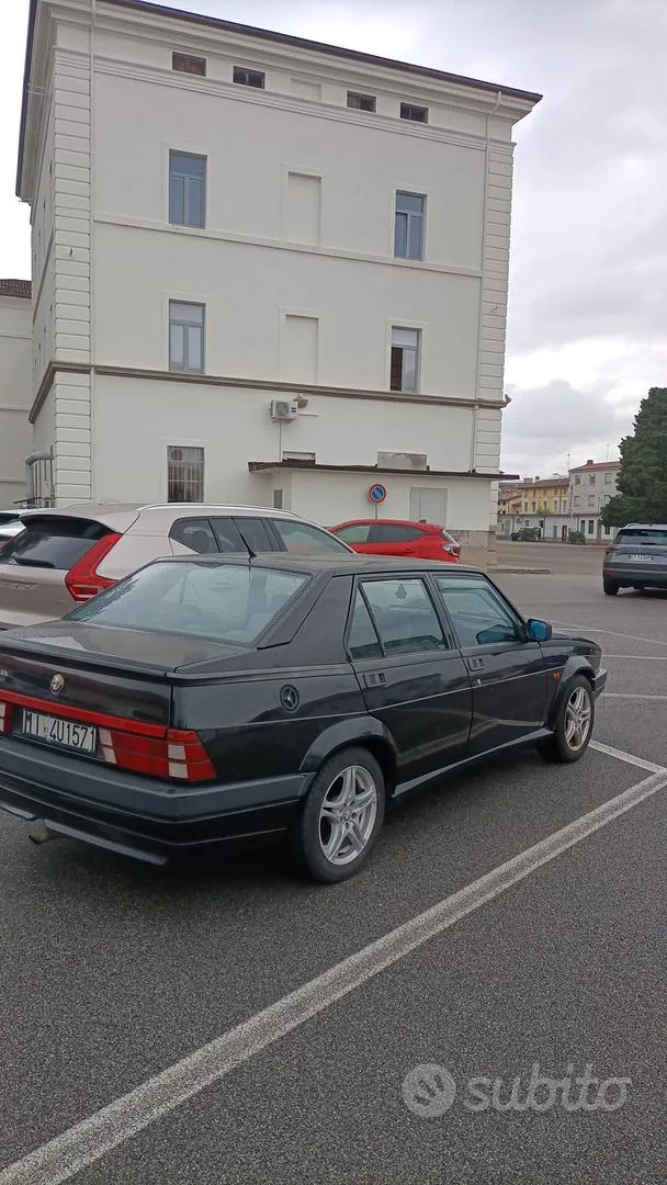 Alfa Romeo 75 1991 photo 5
