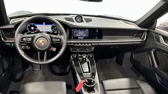 Porsche 911 Carrera 2025 photo 4