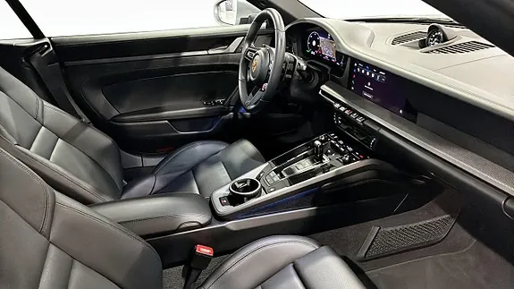 Porsche 911 Carrera 2025 photo 3