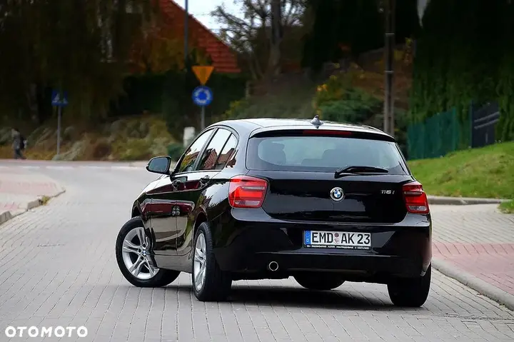 BMW Seria 1 116I 2012 photo 2