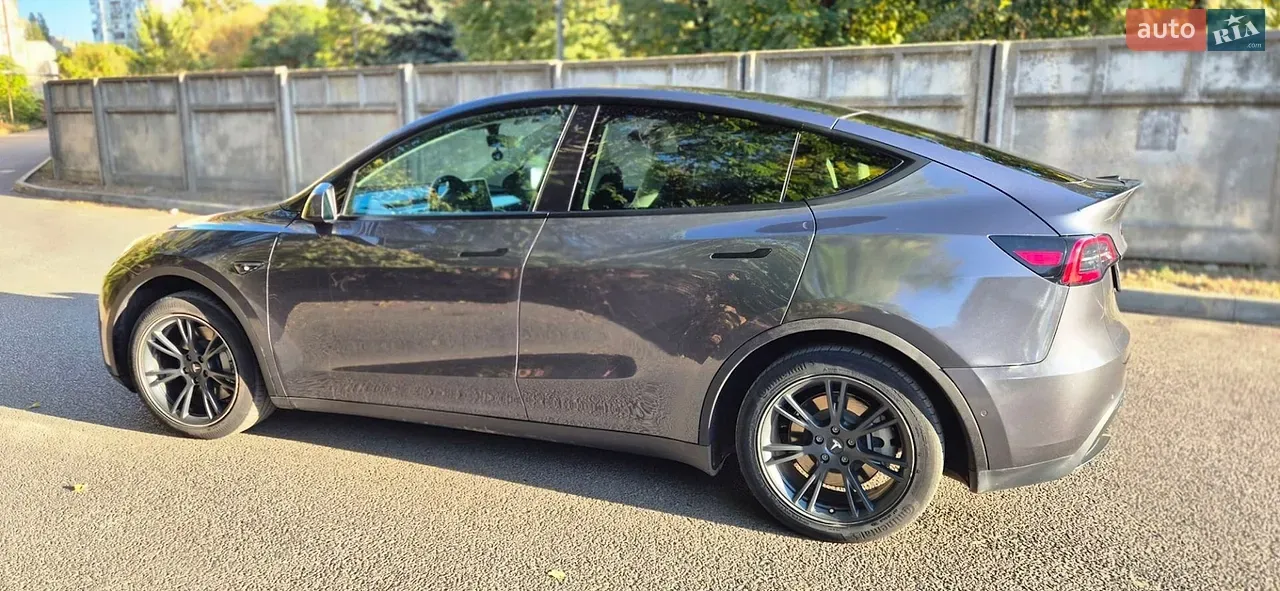 Tesla Model Y 2021 photo 3