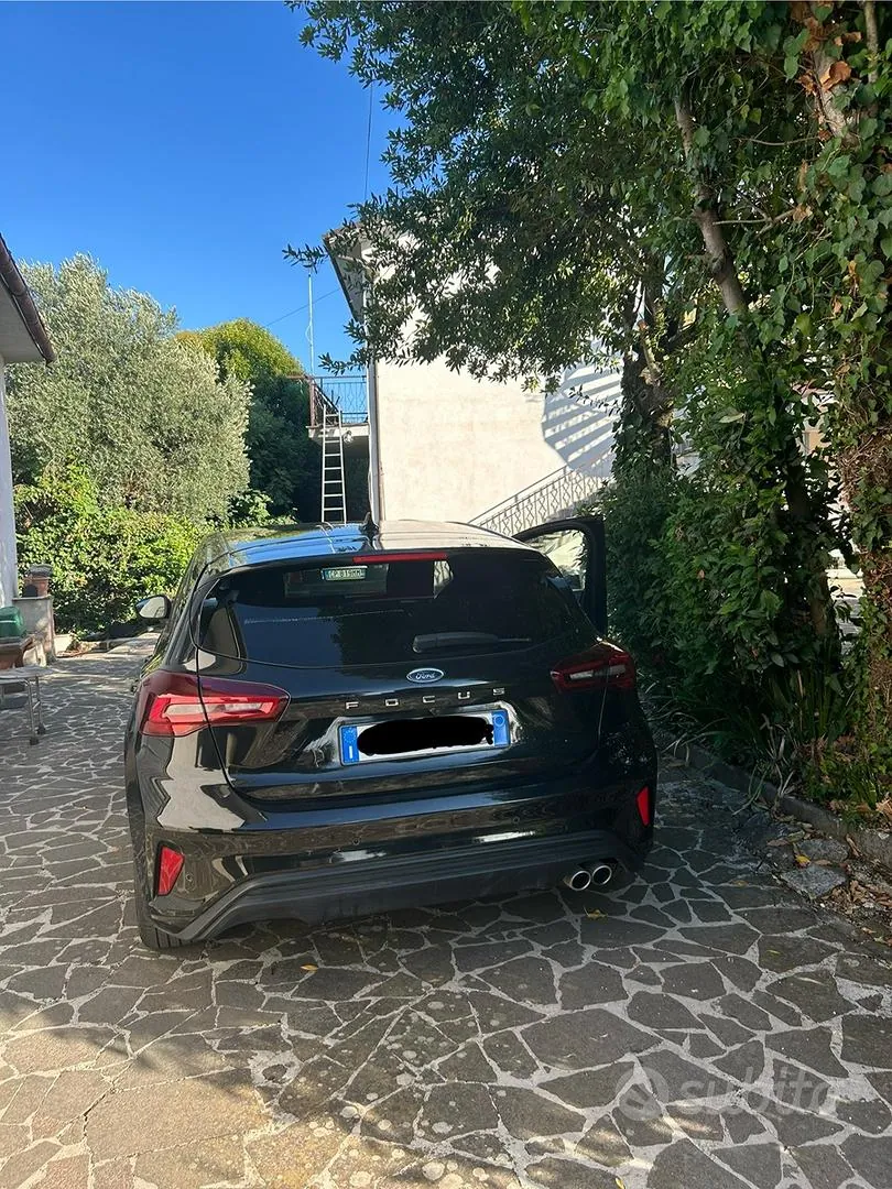 Ford Focus 2023 photo 4