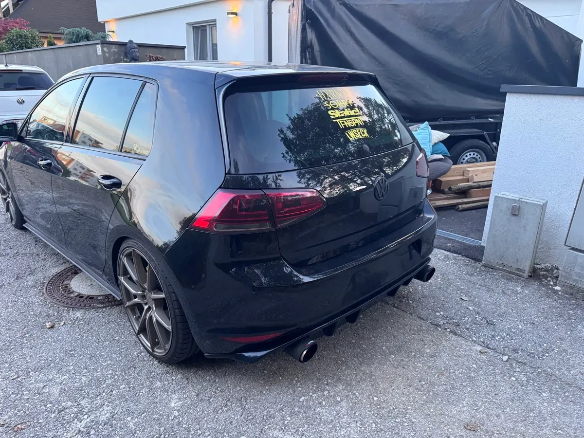 Volkswagen Golf 2013 photo 2