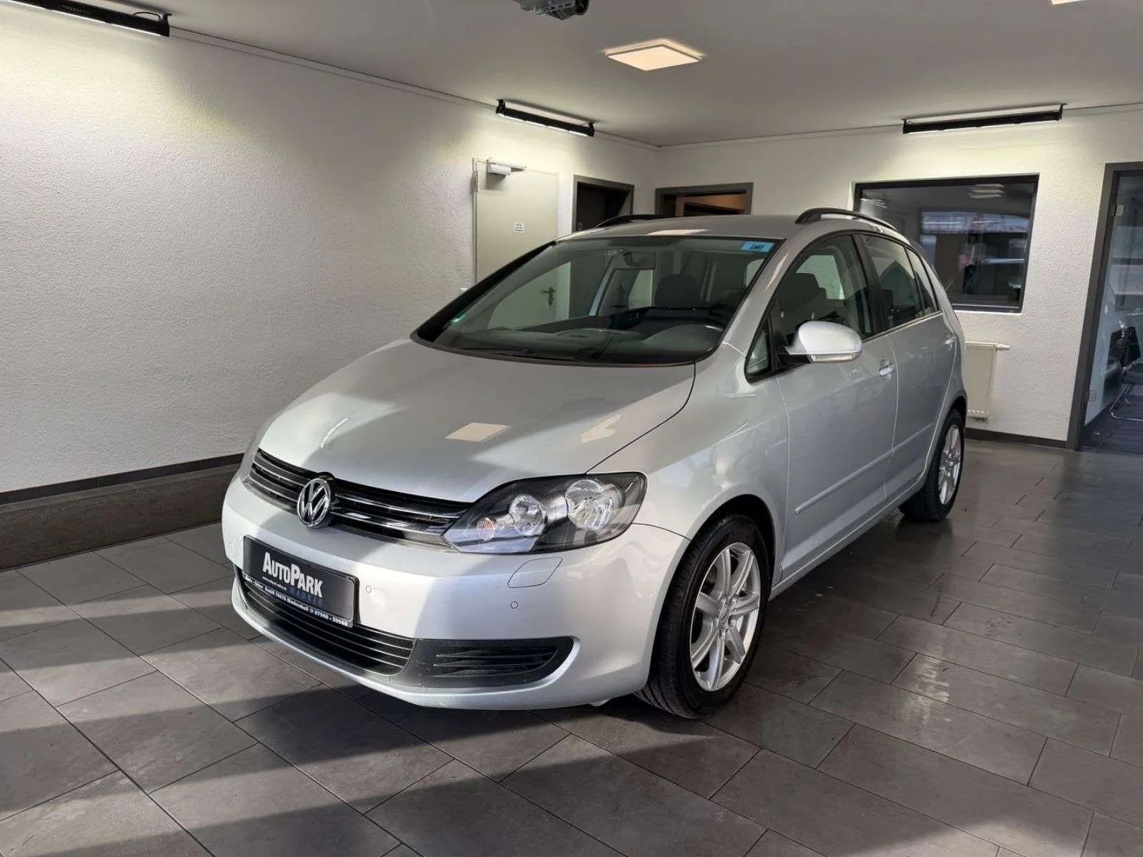 Volkswagen Golf Plus 2010 photo 2
