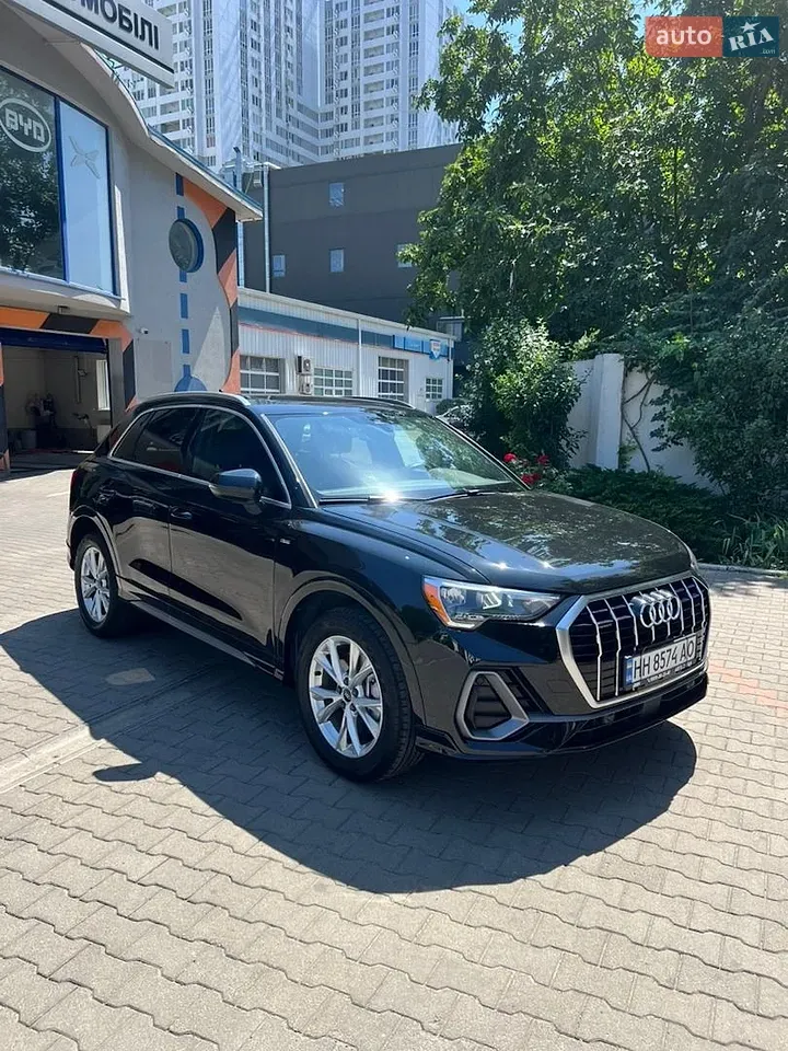 Audi Q3 2021 photo 3