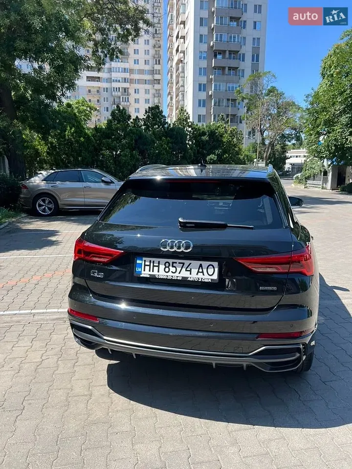 Audi Q3 2021 photo 5