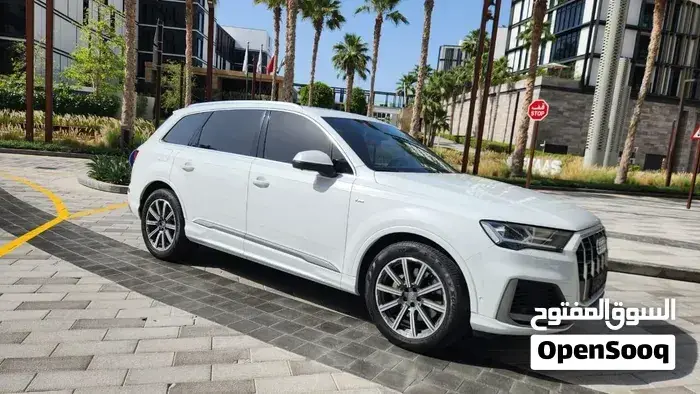 Audi Q7 2020 photo 2