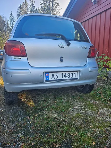 Toyota Yaris 2004 photo 3