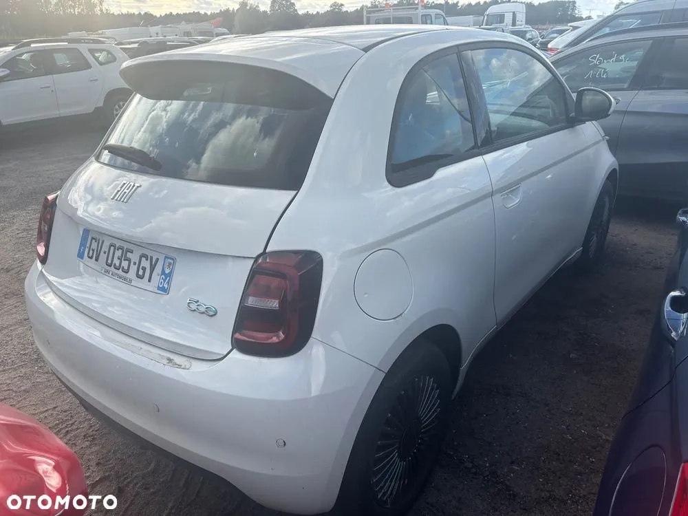 Fiat 500E