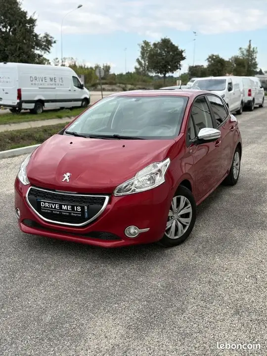 Peugeot 208
