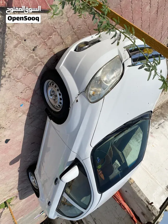Chevrolet Aveo 2011 photo 2