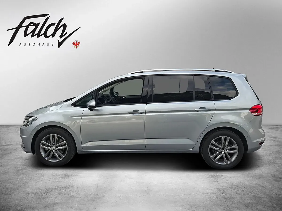 Volkswagen Touran 2026 photo 2