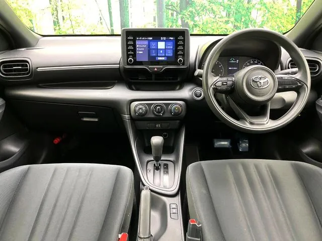 Toyota Yaris X 2023 photo 2