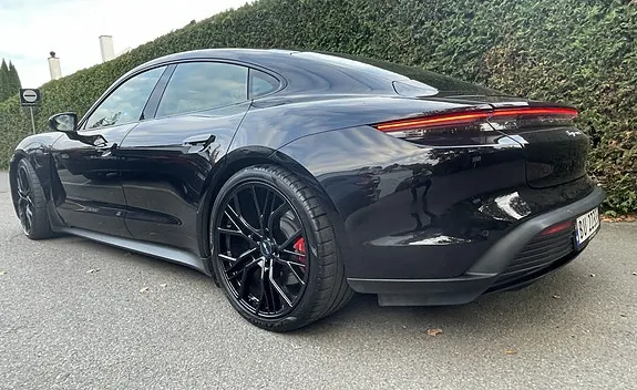 Porsche Taycan 2020 photo 4