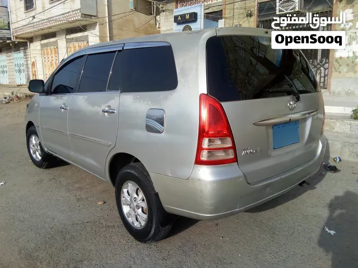 Toyota Innova 2007 photo 2
