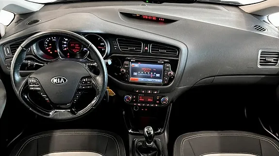 Kia Ceed 2015 photo 4