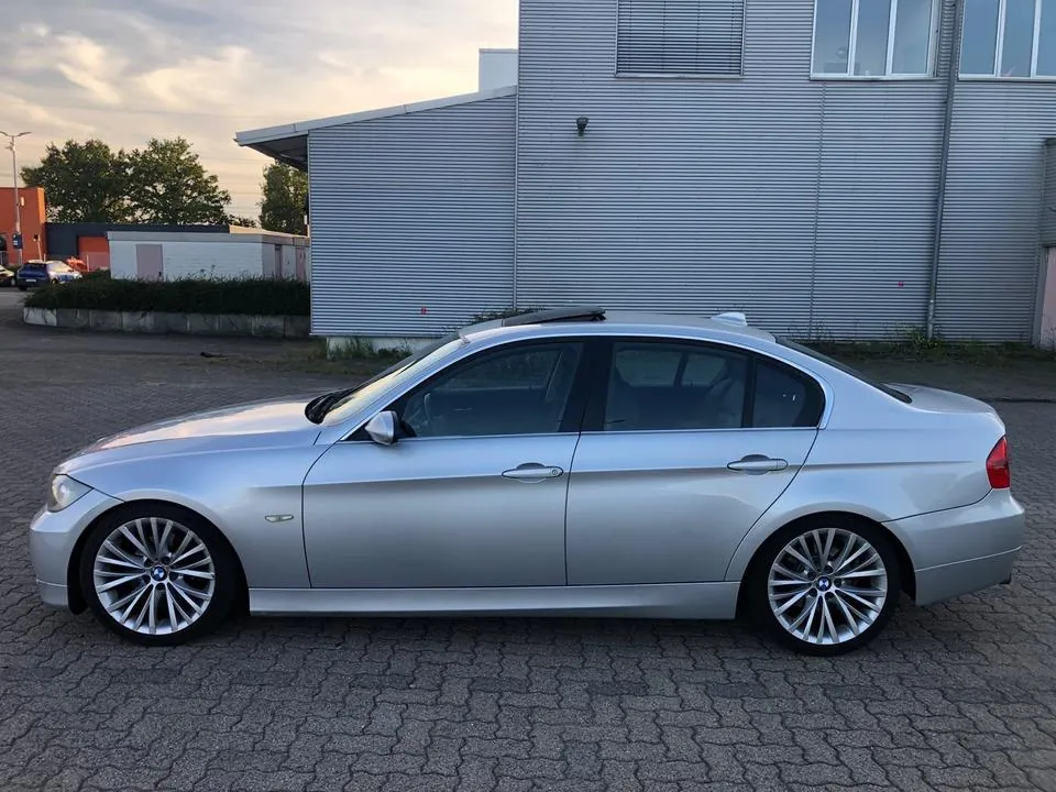 BMW E90