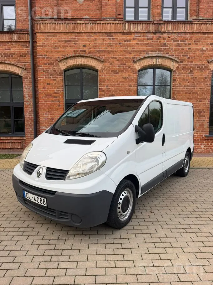 Renault Trafic 2009 photo 2