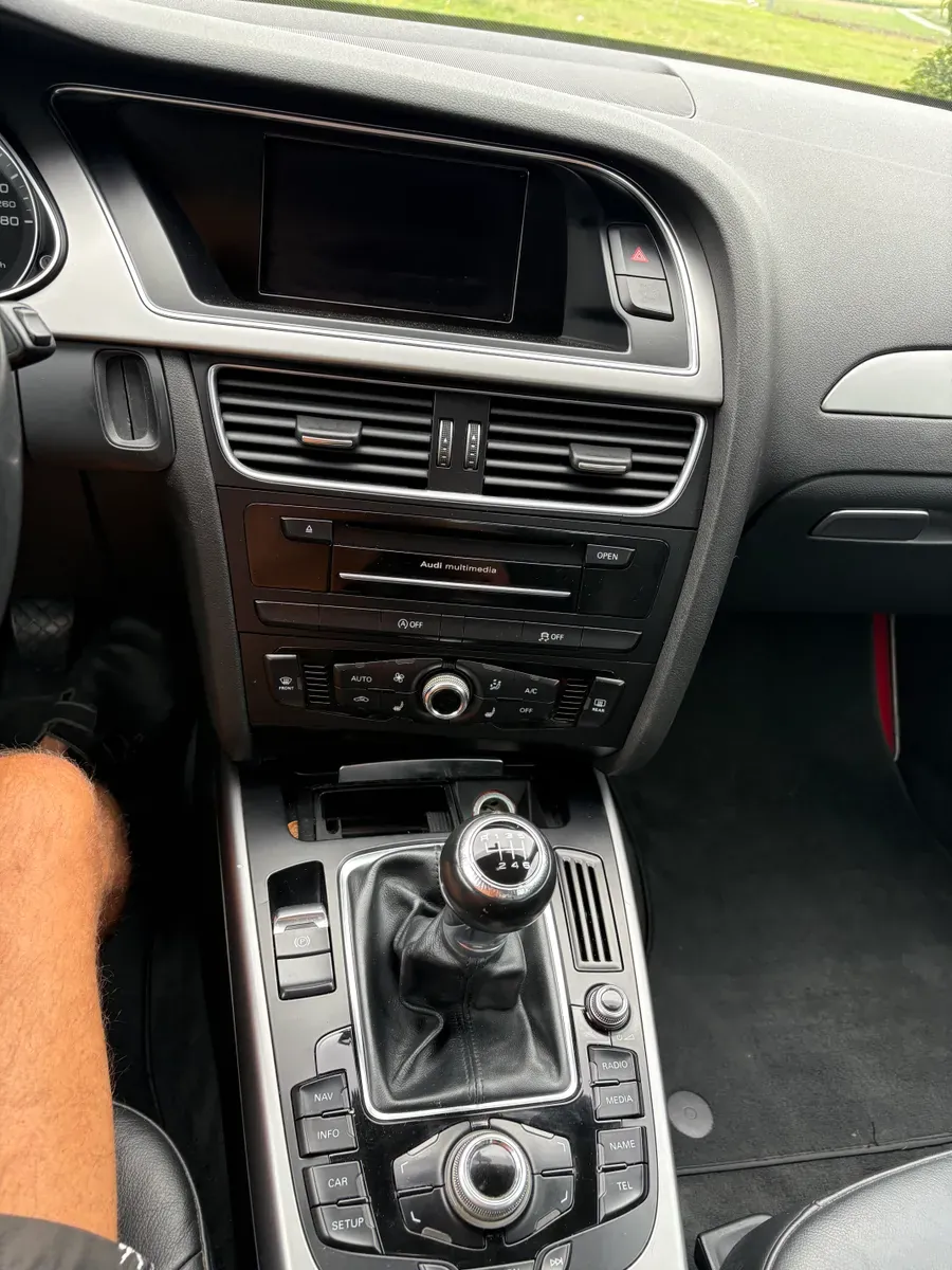 Audi A4 2014 photo 3