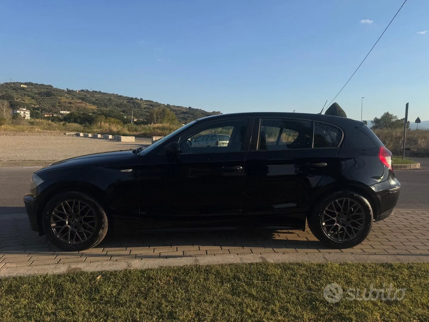 BMW 120I 2006 photo 4