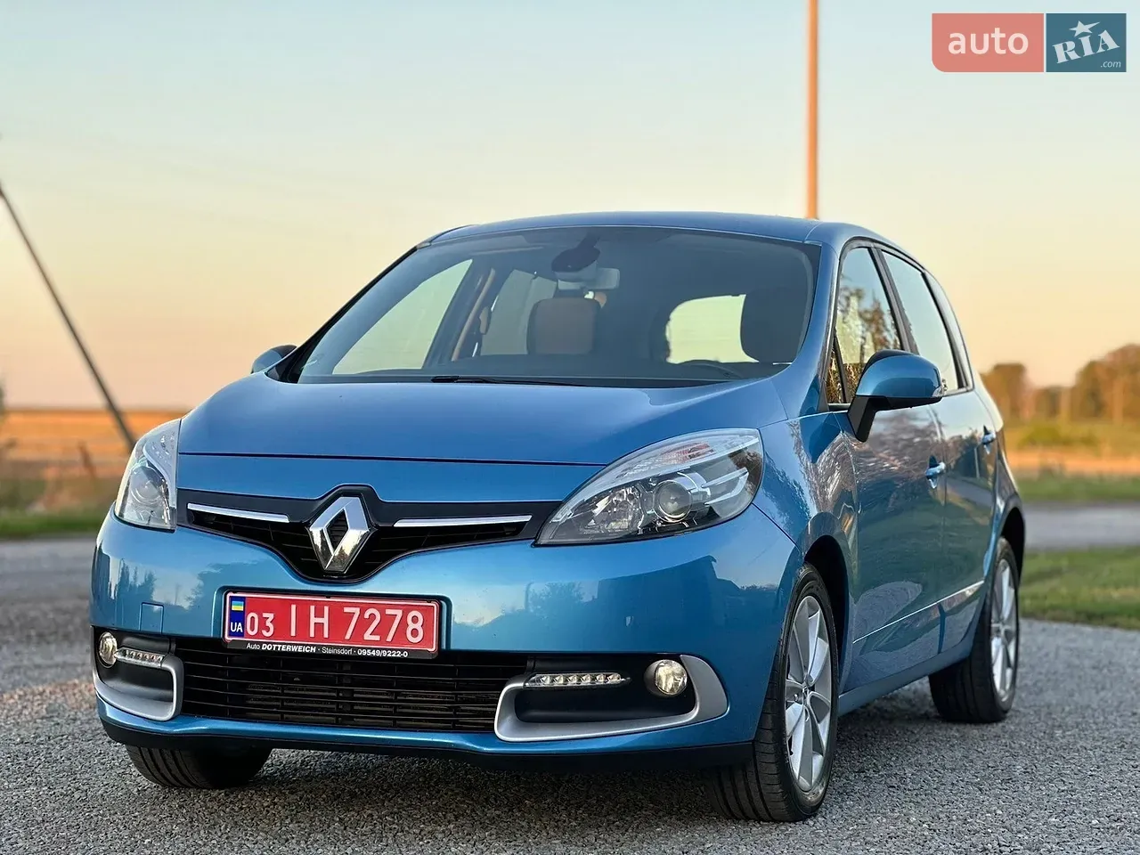 Renault Scenic 2014 photo 3