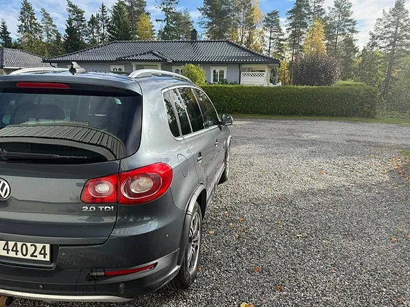 Volkswagen Tiguan 2010 photo 3