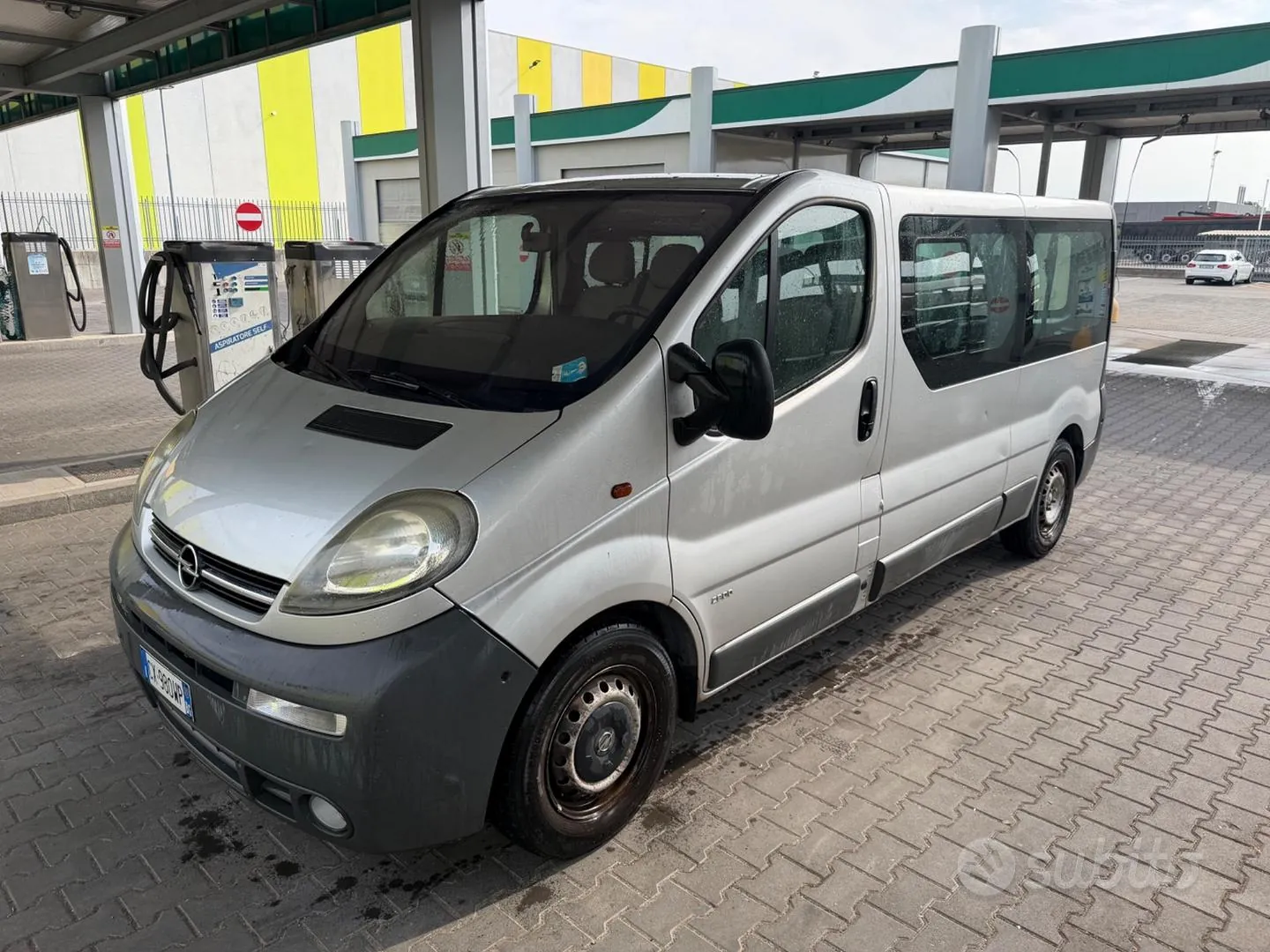 Opel Vivaro 2005 photo 2