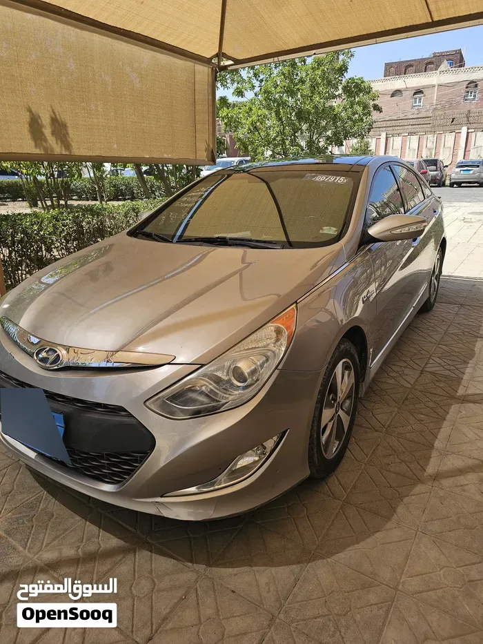 Hyundai Sonata 2012 photo 2