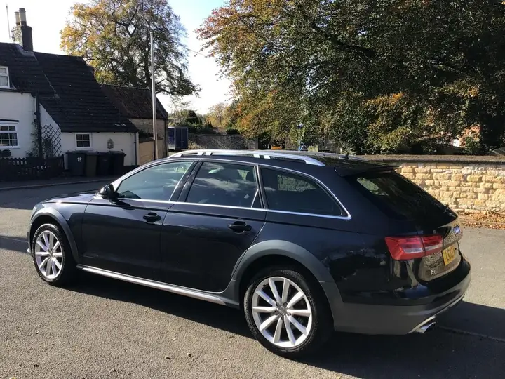 Audi A6 Allroad 2013 photo 5