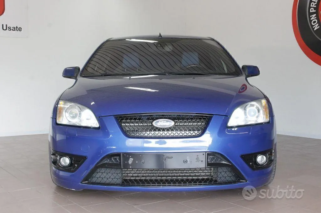 Ford Focus 2006 photo 2