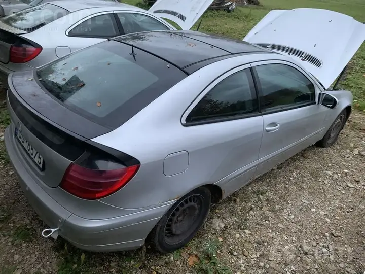 Mercedes-Benz C200 2001 photo 5