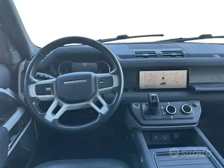 Land Rover Defender 2022 photo 4