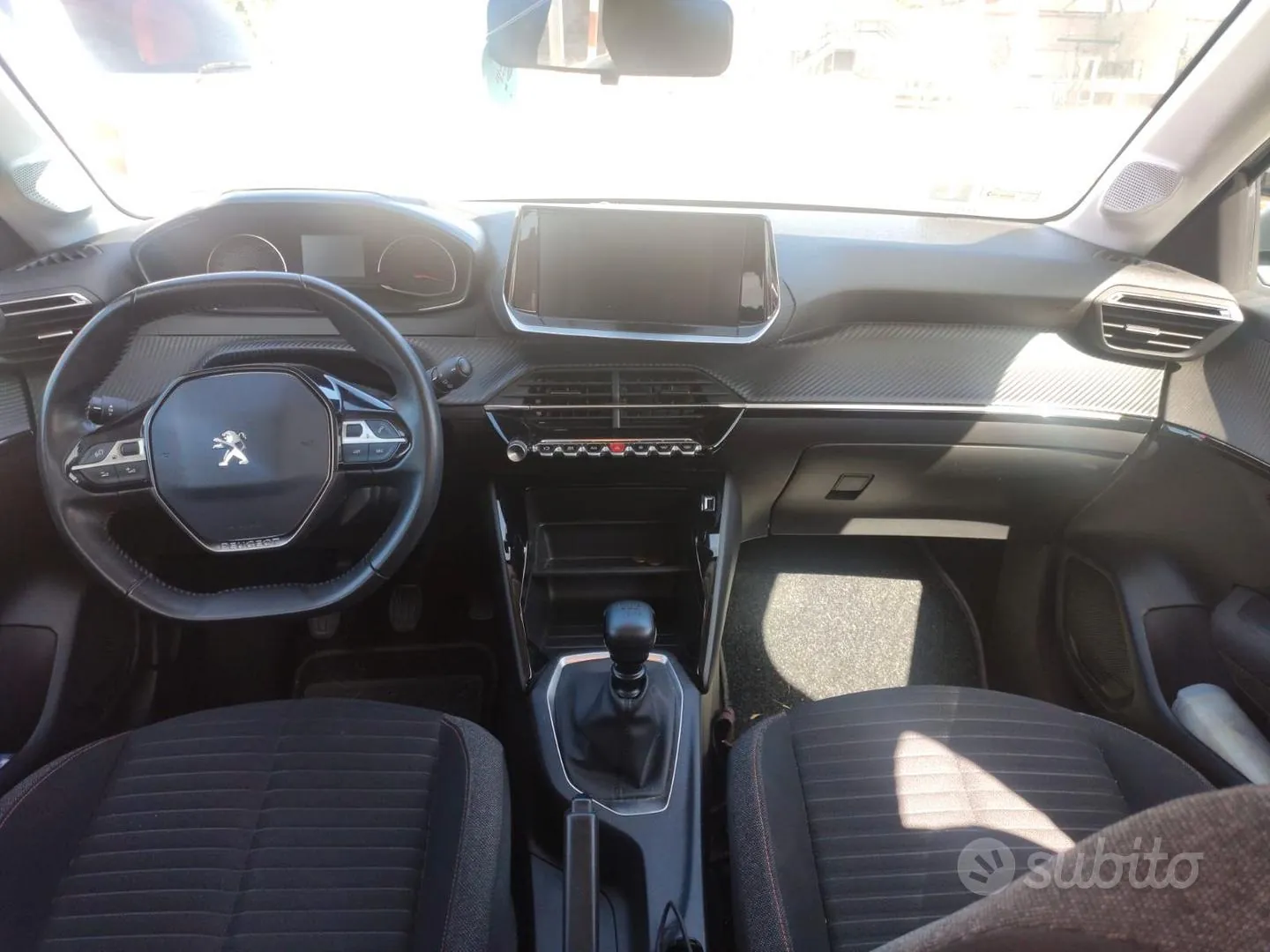 Peugeot 208 2020 photo 4
