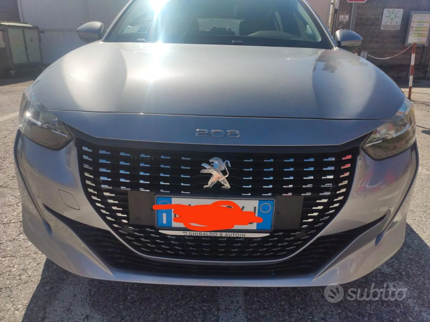 Peugeot 208