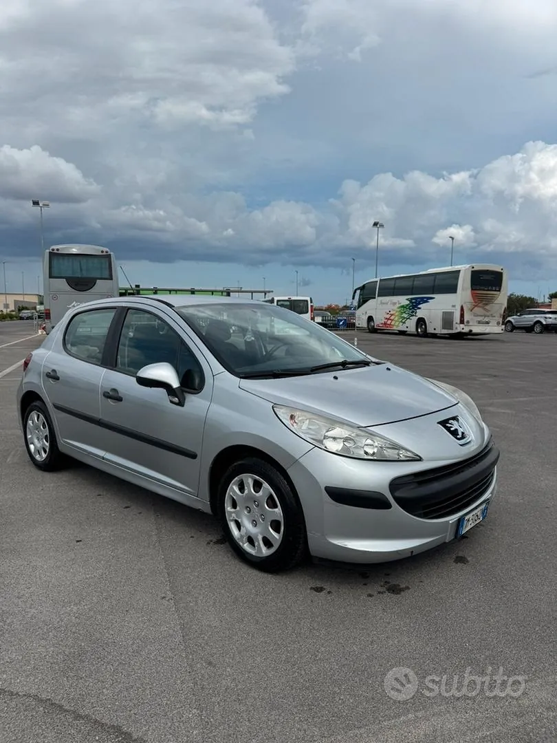 Peugeot 207