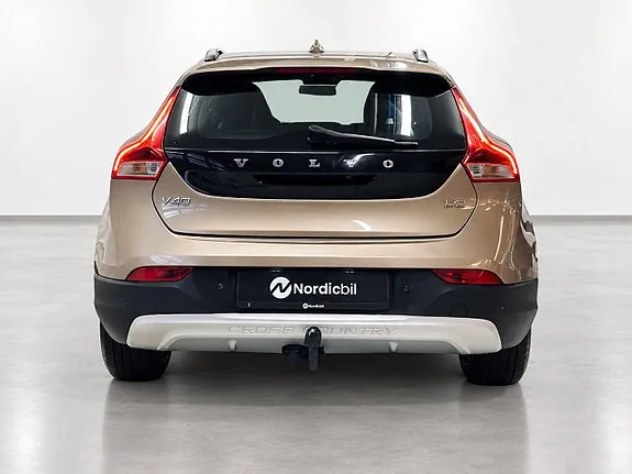 Volvo V40 Cross Country 2015 photo 5