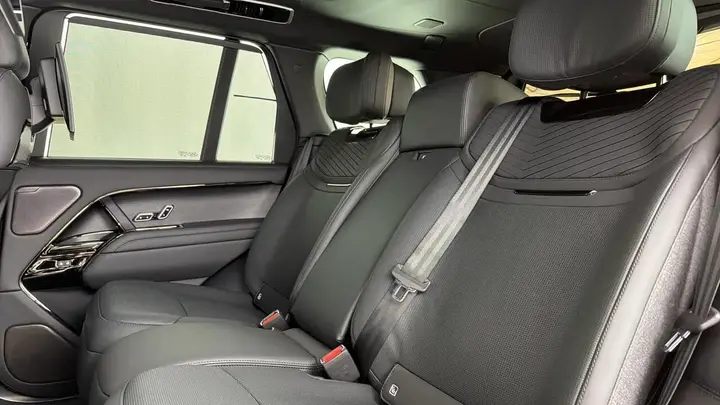 Land Rover Range Rover 2026 photo 4