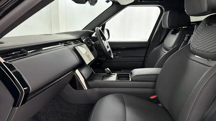Land Rover Range Rover 2026 photo 3