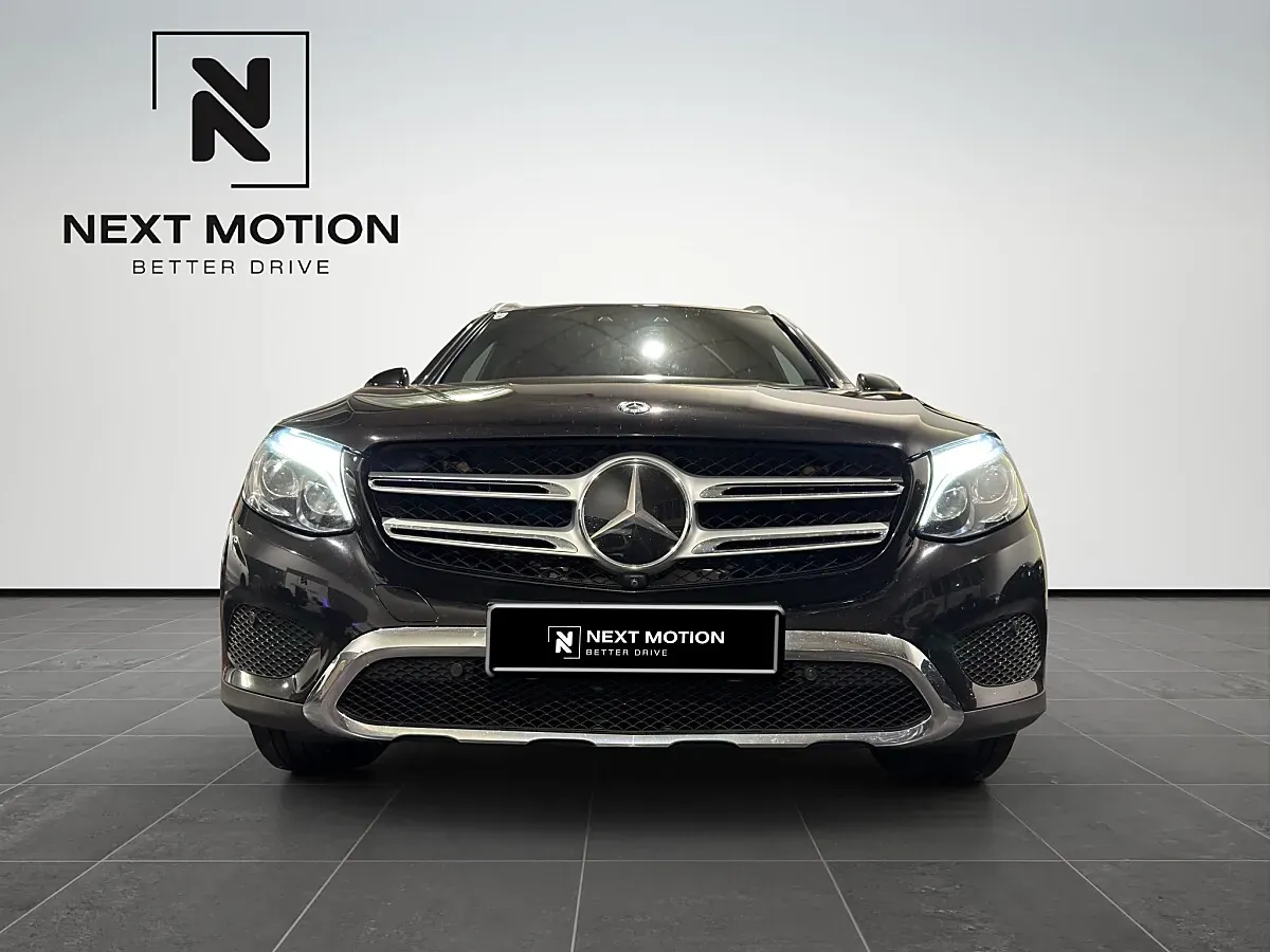 Mercedes-Benz Glc-Class 2019 photo 2