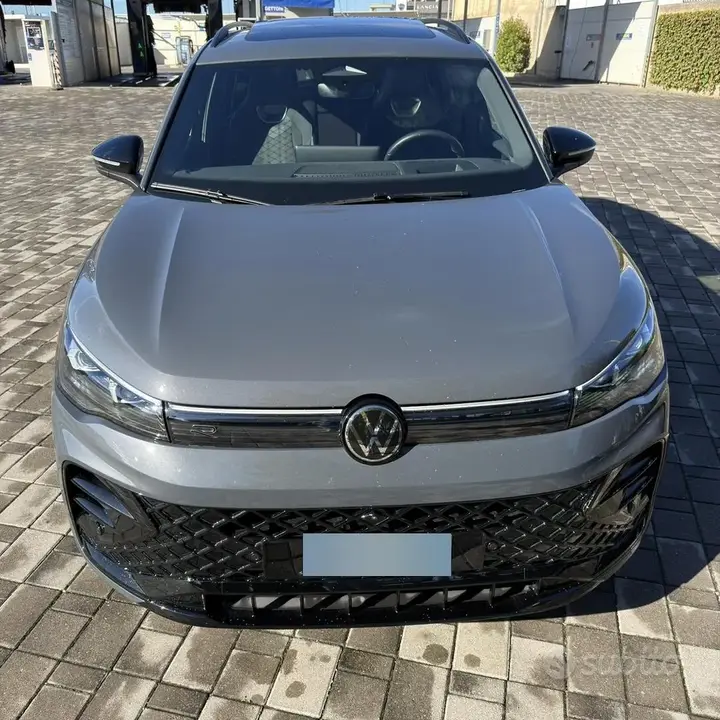 Volkswagen Tiguan 2024 photo 3