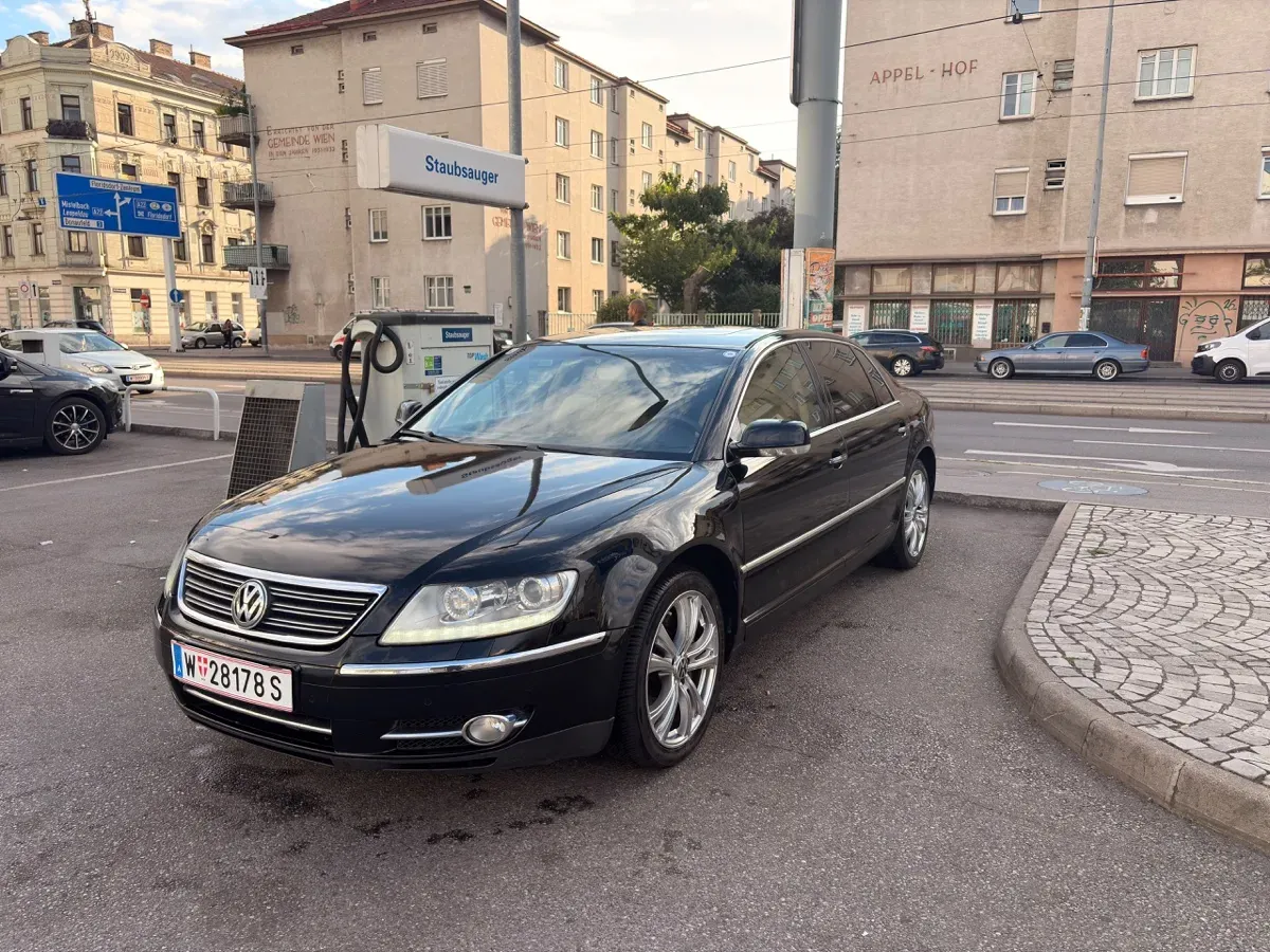 Volkswagen Phaeton 2008 photo 2
