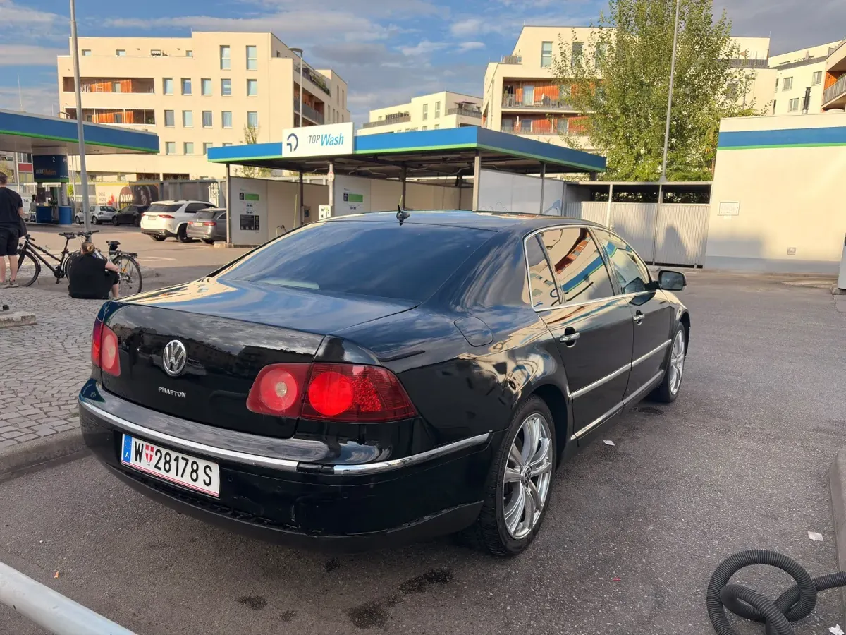 Volkswagen Phaeton 2008 photo 3