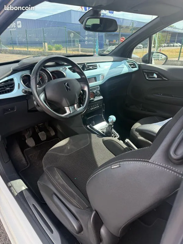 Citroen Ds3 2011 photo 3