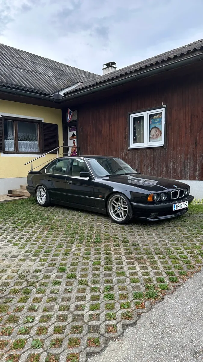 BMW 5 Series 1995 photo 3